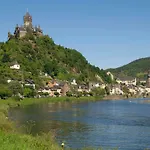 Zwischen Den Dörfern * Ernst