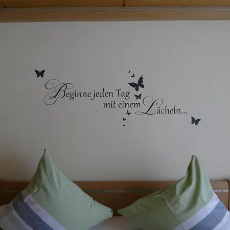 Zwischen Den Dörfern Ernst