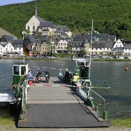 Zwischen Den Dörfern *